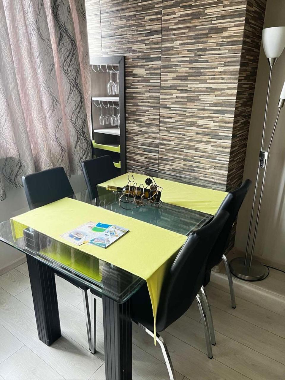 Avelov Art Apartment بورغاس المظهر الخارجي الصورة